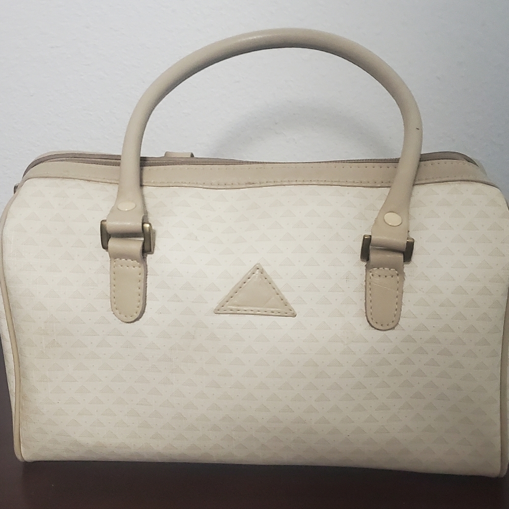 1984 Liz Claiborne Barrel Purse in Cream and Taupe